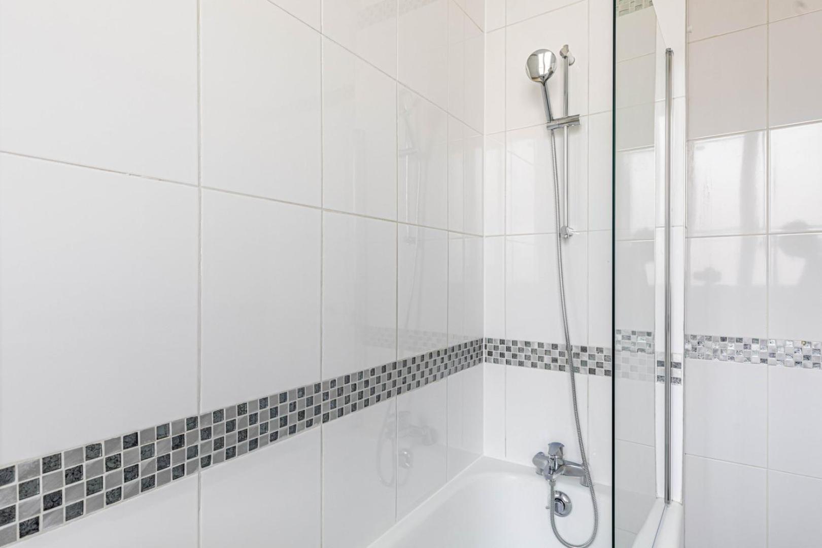 Guestready - Apt Moderne - Direct Champs Elysees Apartamento Clichy Exterior foto