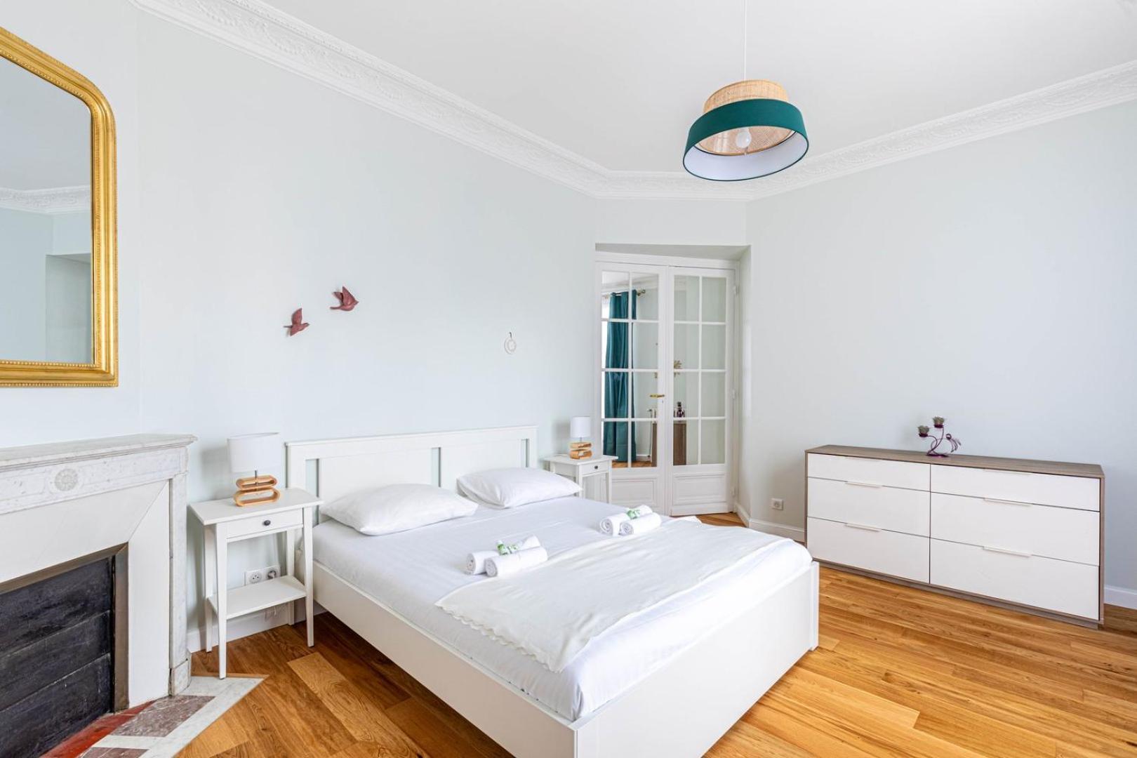 Guestready - Apt Moderne - Direct Champs Elysees Apartamento Clichy Exterior foto